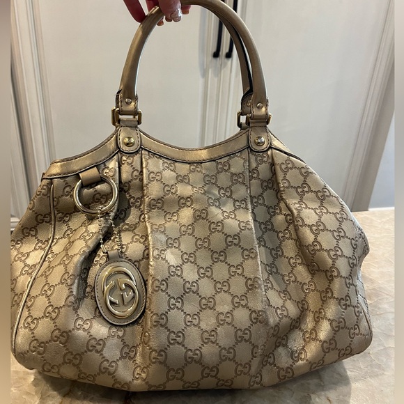 Gucci Sukey in  gold guccissima leather. - Picture 3 of 15